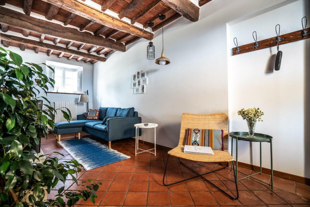 Accogliente Alloggio Con Vista E Piscina ลุคคา ภายนอก รูปภาพ