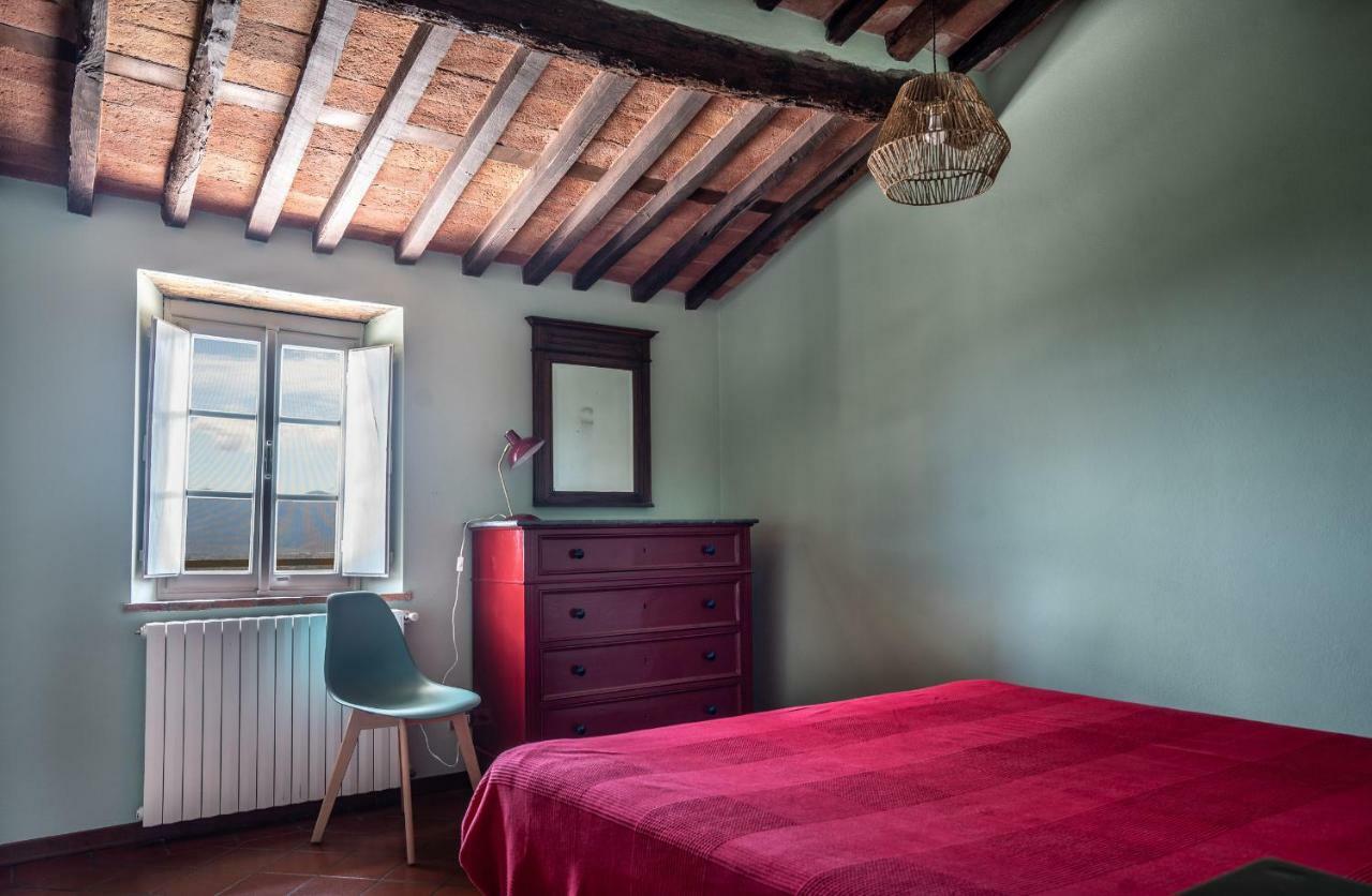 Accogliente Alloggio Con Vista E Piscina ลุคคา ภายนอก รูปภาพ