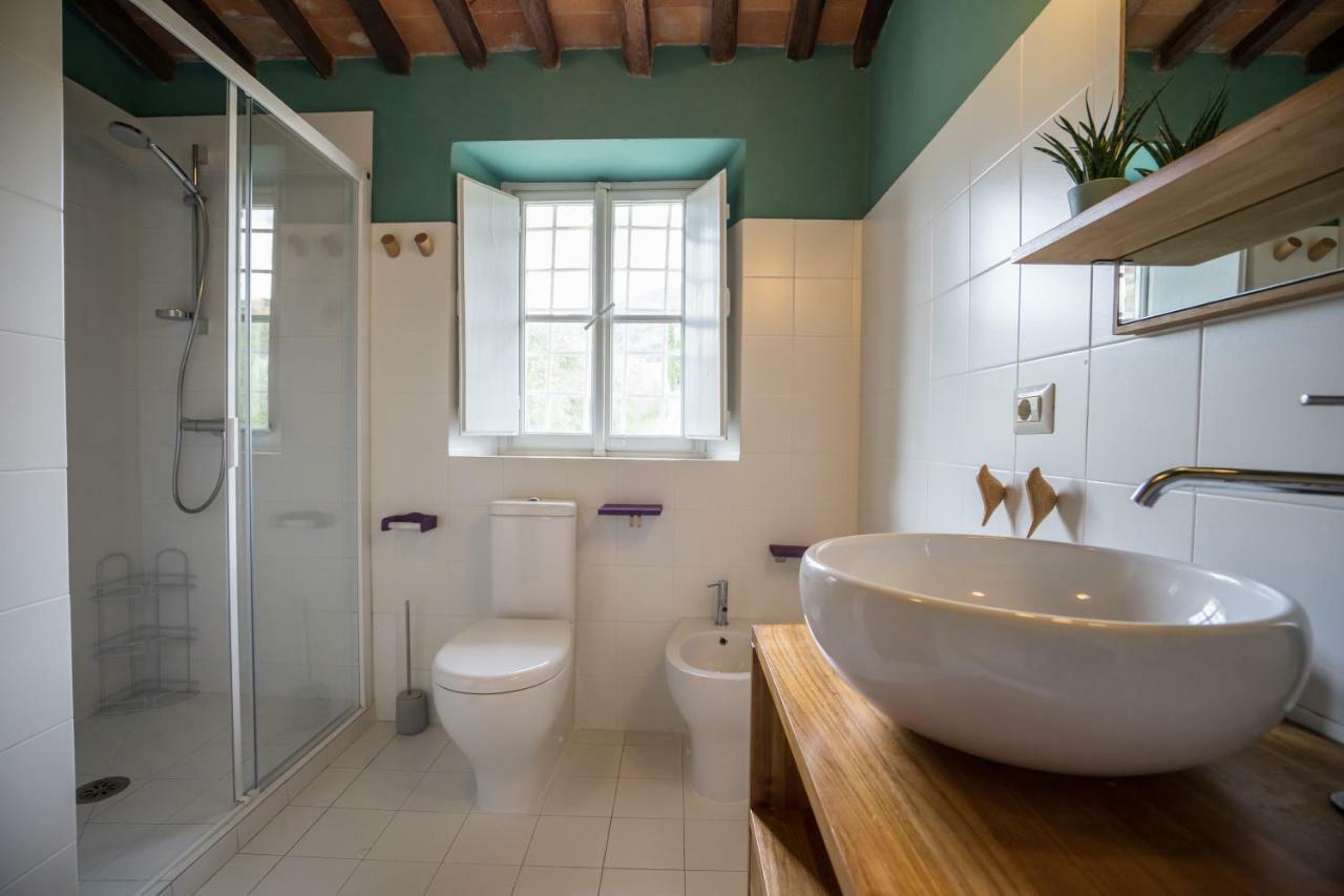 Accogliente Alloggio Con Vista E Piscina ลุคคา ภายนอก รูปภาพ